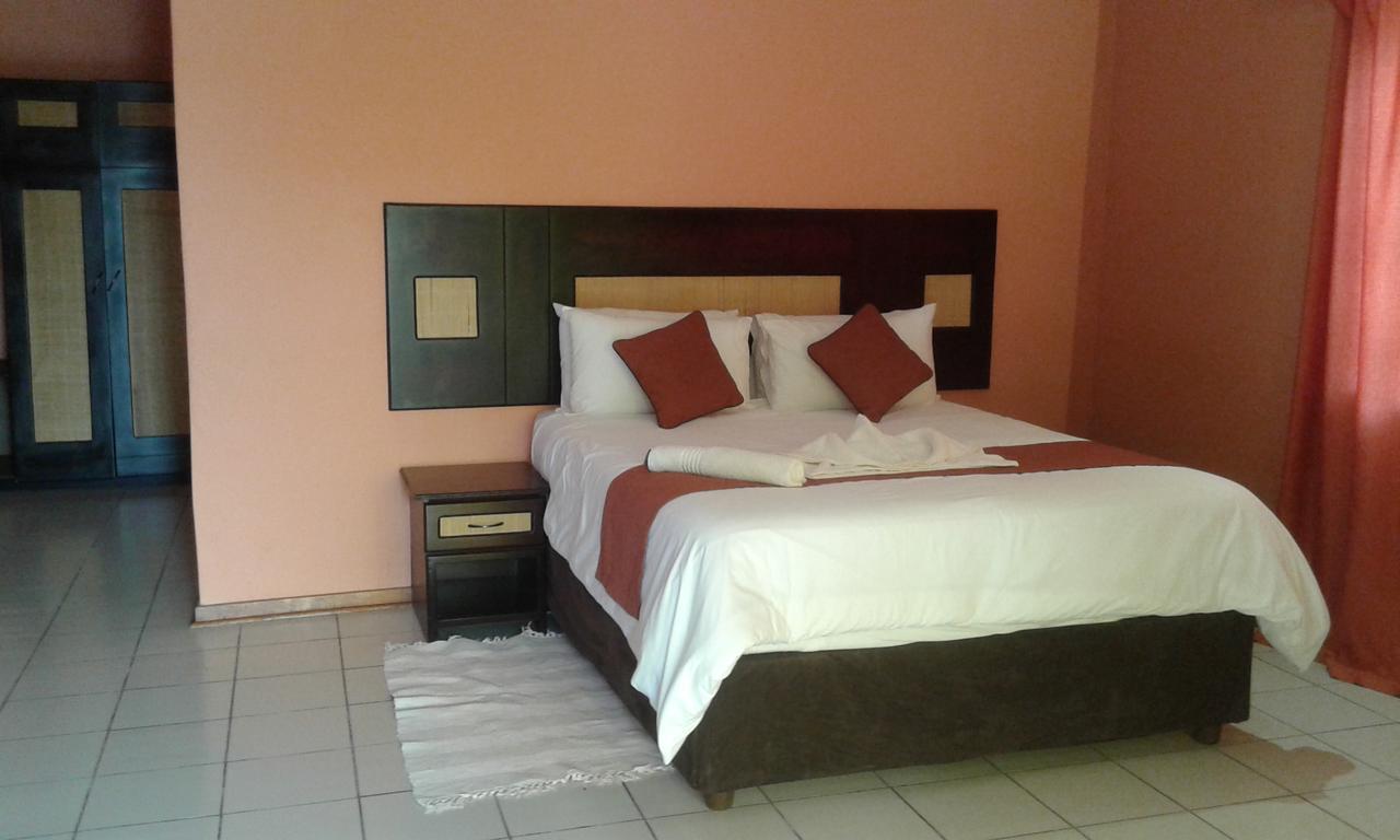 Larissa Hotel Maun Kültér fotó